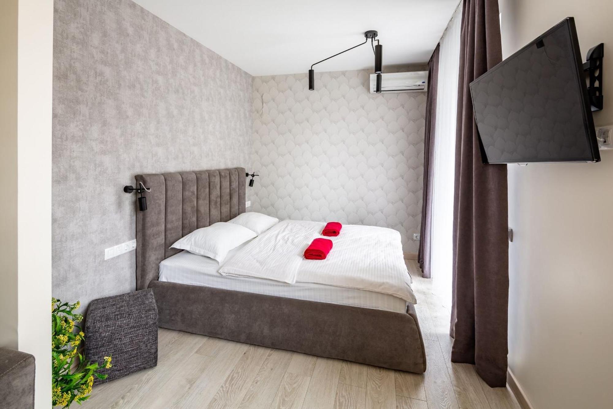 Апартаменти З Парковкою Leopoli Esterno foto